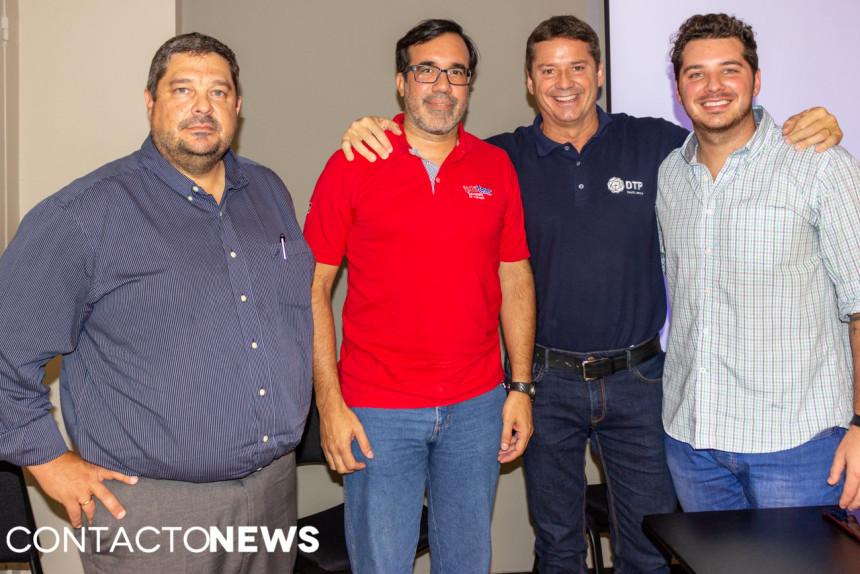 Hugo Fernandez, Alejandro Ocampos, David y Joaquin Prono, durante la reunión realizada el viernes